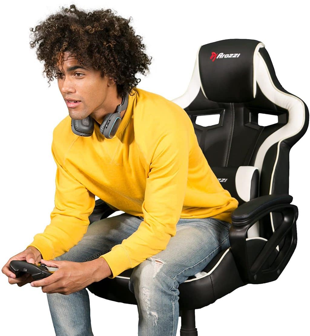 Gamer Sitting in the Arozzi Milano Gaming Chair