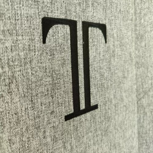 Secretlab Titan logo